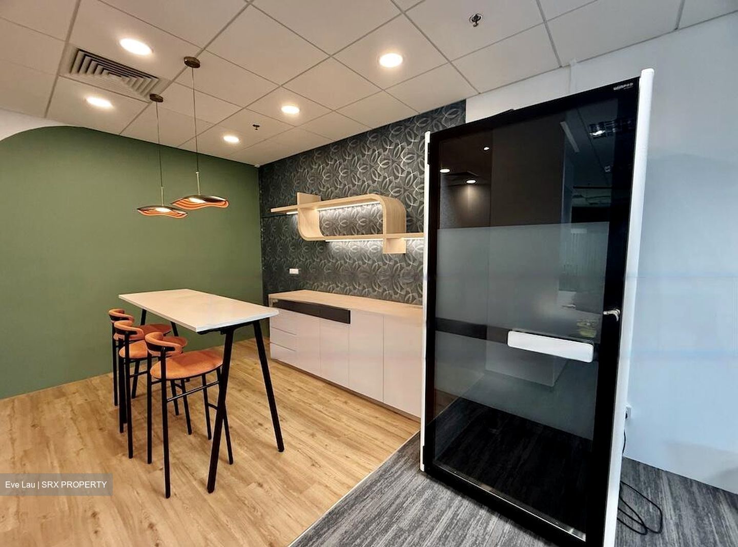 PLUS (D1), Office #459671421